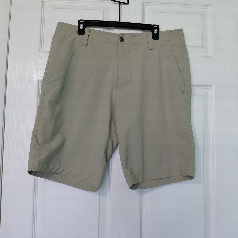 Under Armour Mens Tan HeatGear Golf Shorts Loose Fit Size 38 1253487 Khaki